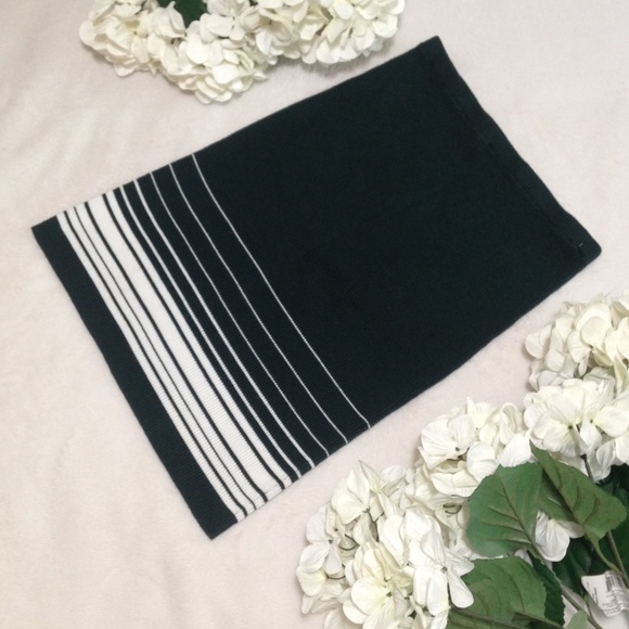 Popular 21 Teal and Bottom White Striped Ribbed Knitted Midi Skirt - Picture 4 of 6